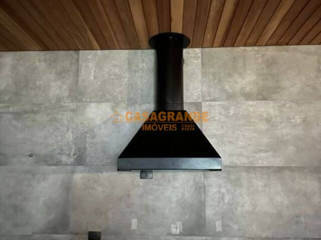 Casa para Venda em Jacareí - 5