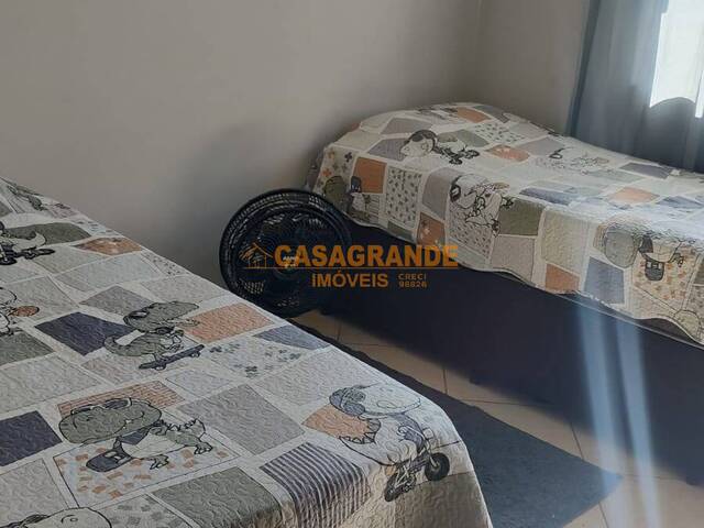 Casa para Venda em São José dos Campos - 5
