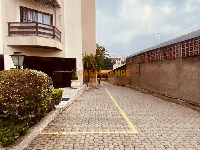 Apartamento para Venda em São José dos Campos - 4