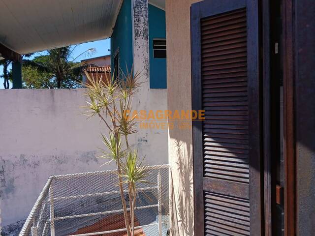 Casa para Venda em São José dos Campos - 5