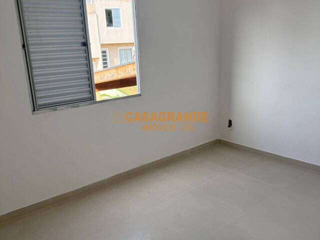 #12261 - Casa para Venda em São José dos Campos - SP - 2