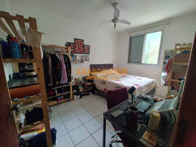 Apartamento para Venda em São José dos Campos - 4