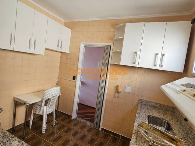 Apartamento para Venda em São José dos Campos - 4