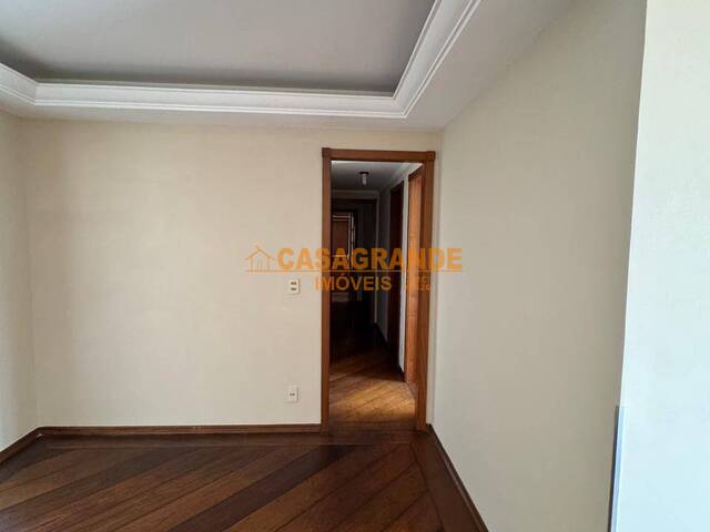 Apartamento para Venda em São José dos Campos - 4