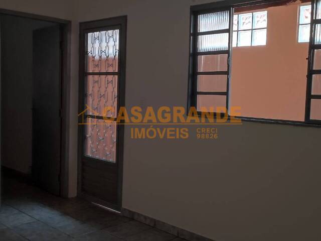 Casa para Venda em São José dos Campos - 5