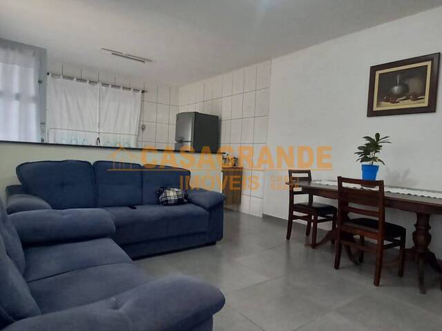 Casa para Venda em São José dos Campos - 5