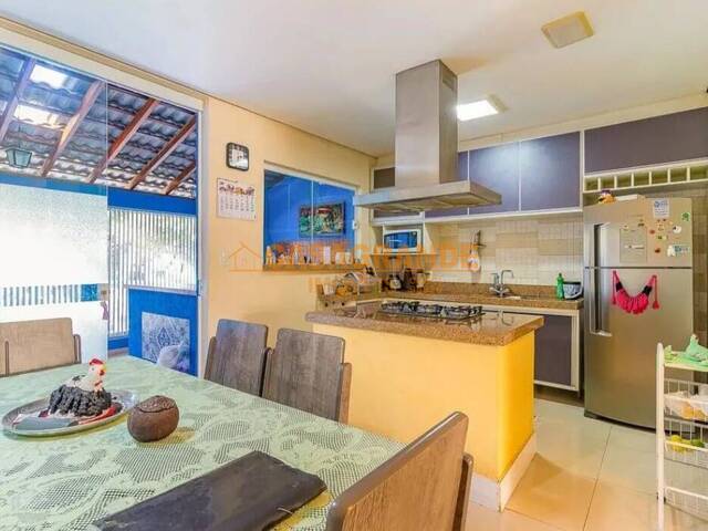 Casa para Venda em São José dos Campos - 4