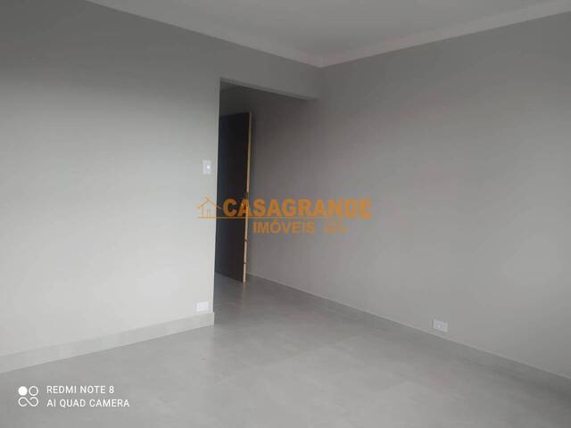 Apartamento para Venda em São José dos Campos - 4