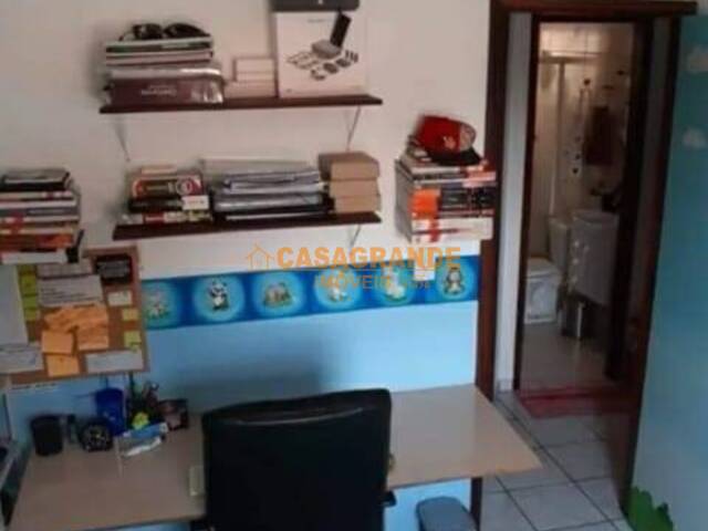 Casa para Venda em São José dos Campos - 5