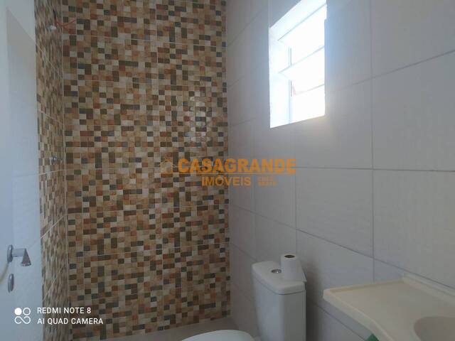Casa para Venda em São José dos Campos - 5
