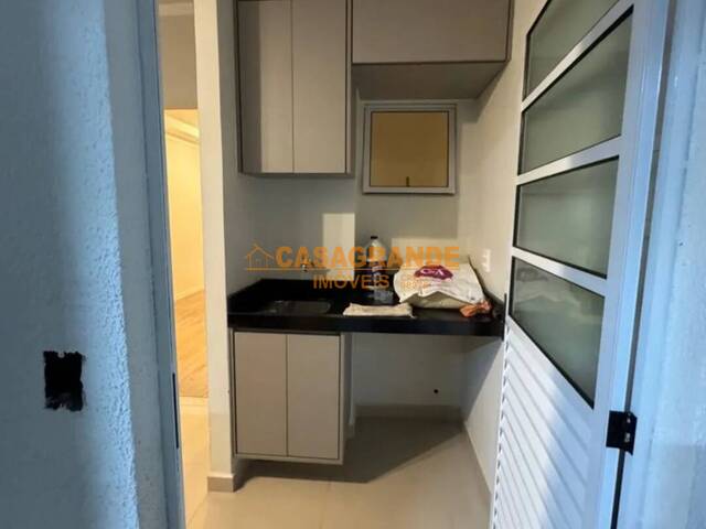 Casa para Venda em São José dos Campos - 5