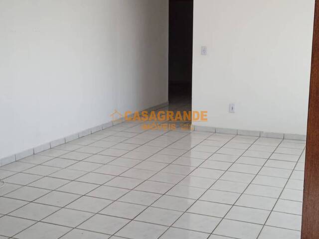 #12384 - Casa para Venda em São José dos Campos - SP - 2