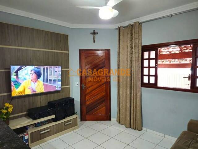 Casa para Venda em São José dos Campos - 5