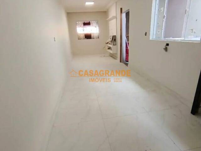 #12451 - Casa para Venda em São José dos Campos - SP - 3