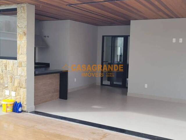 Casa para Venda em São José dos Campos - 5