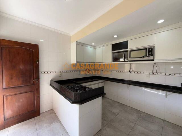 Casa para Venda em São José dos Campos - 5