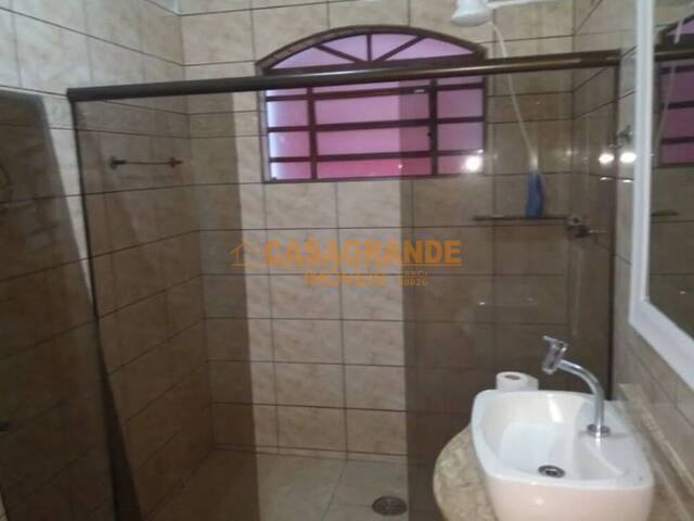 Casa para Venda em São José dos Campos - 4