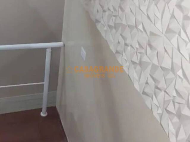 Casa para Venda em São José dos Campos - 5