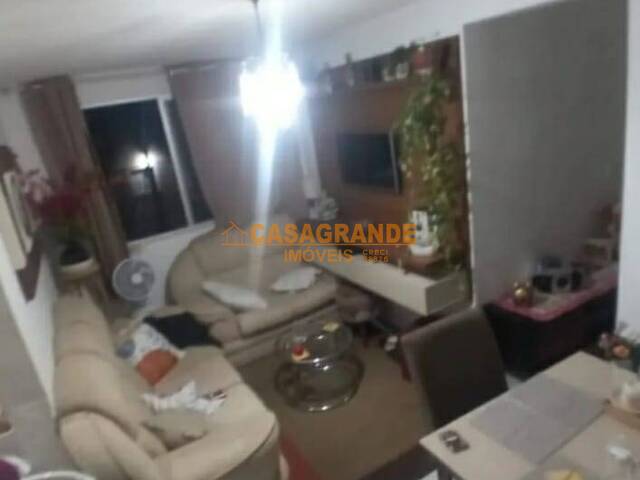 Apartamento para Venda em São José dos Campos - 3