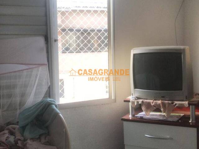 Venda em Vila São Geraldo - São José dos Campos