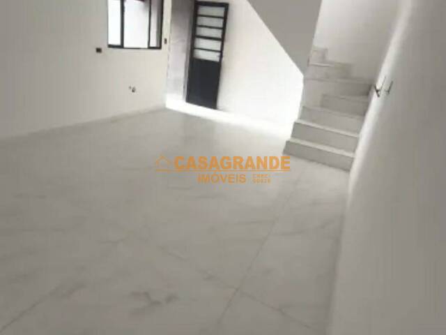 #12542 - Casa para Venda em São José dos Campos - SP - 2