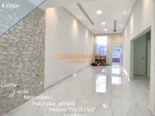 Casa para Venda em São José dos Campos - 3