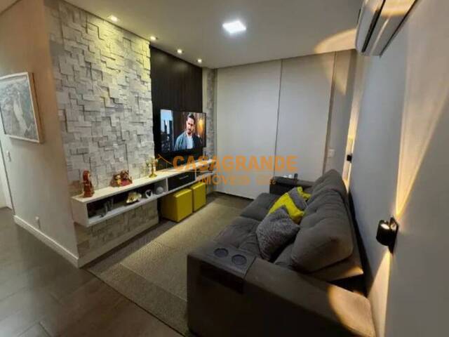Apartamento para Venda em São José dos Campos - 4