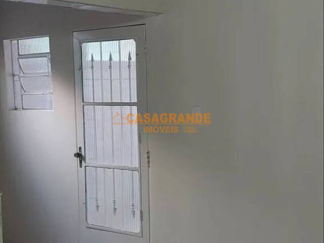 Casa para Venda em São José dos Campos - 5