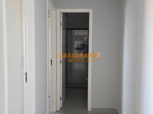#12595 - Apartamento para Locação em Jacareí - SP - 2