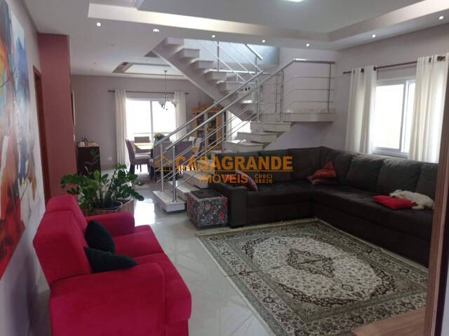 #12611 - Casa para Venda em Jacareí - SP - 3