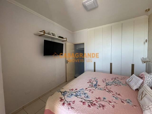 Casa para Venda em São José dos Campos - 5
