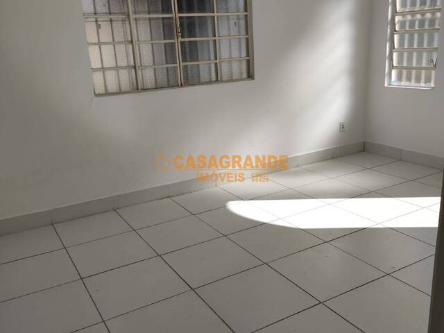 Casa para Locação em São José dos Campos - 4