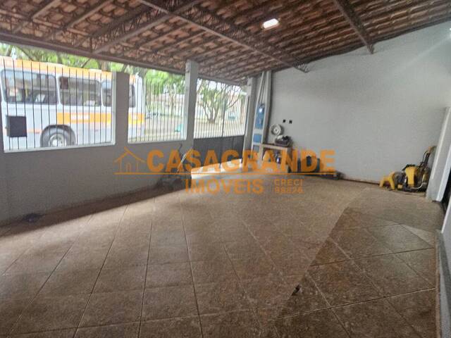 Casa para Venda em São José dos Campos - 5