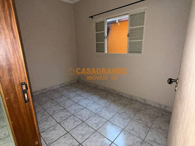 Casa para Venda em São José dos Campos - 5