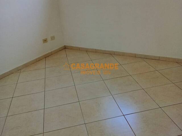 #12666 - Bangalô para Venda em Jacareí - SP - 2