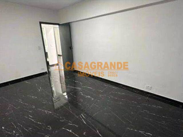 Apartamento para Venda em São José dos Campos - 4