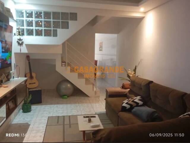 #12680 - Casa para Venda em São José dos Campos - SP - 1