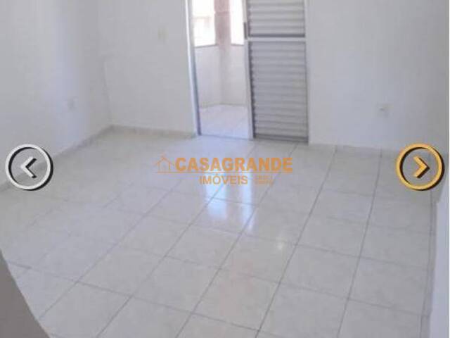 #12681 - Casa para Venda em São José dos Campos - SP - 1