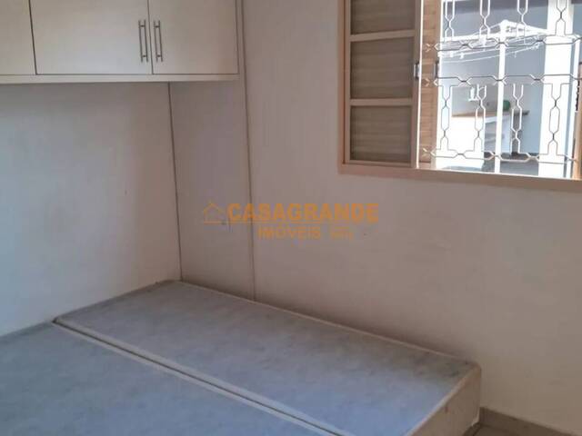 Casa para Venda em São José dos Campos - 5