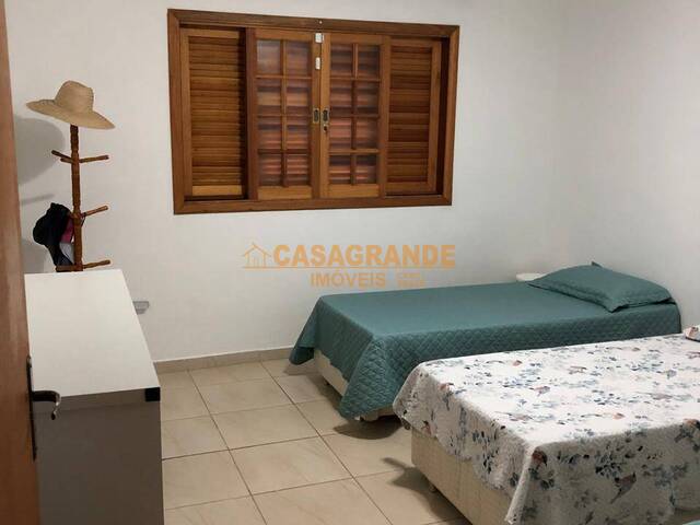 Chácara para Venda em São José dos Campos - 4