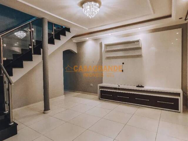 Casa para Venda em São José dos Campos - 5