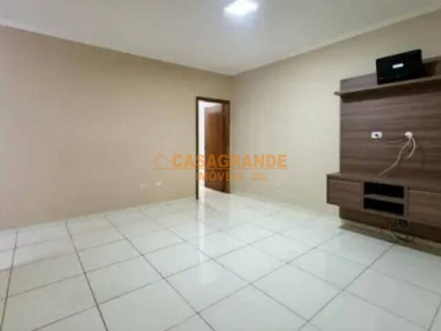 #12736 - Casa para Venda em São José dos Campos - SP - 2