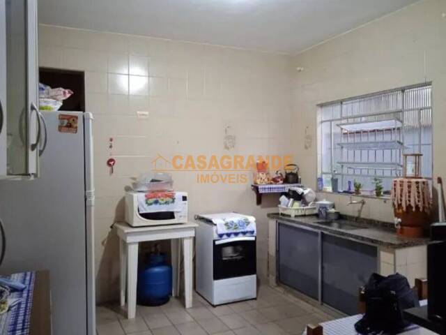 Casa para Venda em São José dos Campos - 5