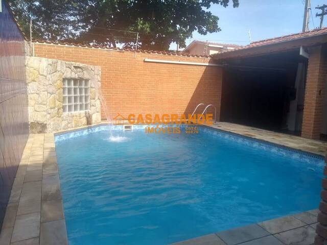 #8398 - Casa para Venda em São José dos Campos - SP - 3