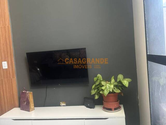 Casa para Venda em São José dos Campos - 5