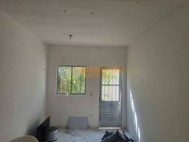 Casa para Venda em Jacareí - 4