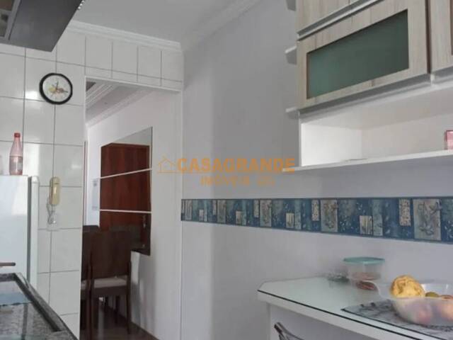 Apartamento para Venda em São José dos Campos - 4