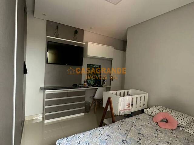 #12781 - Apartamento para Venda em Jacareí - SP - 2