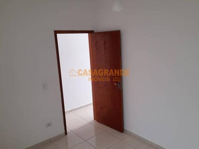 Casa para Venda em São José dos Campos - 5