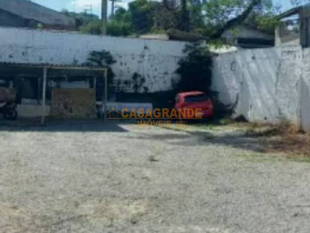 Área para Venda em São José dos Campos - 5